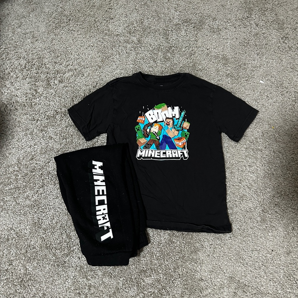 Minecraft sweat pants and T-shirt set